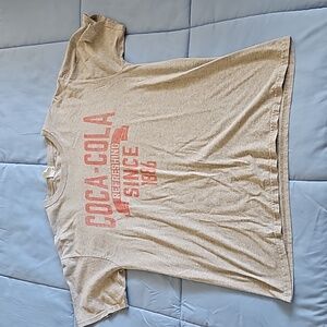 Coca Cola tee size L